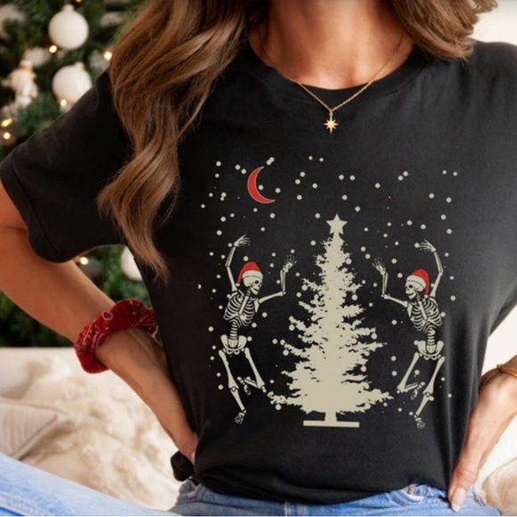 Tops - Festive Skeleton Christmas T-Shirt